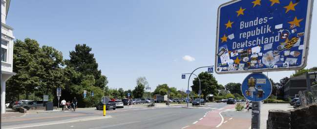 Vaalser Stra&szlig;e Parkplatz Grenze